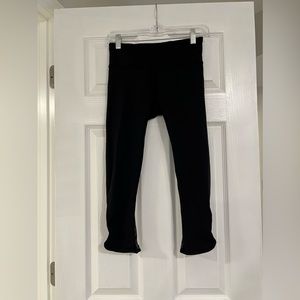 Lululemon Beat the Heat Crop - Black